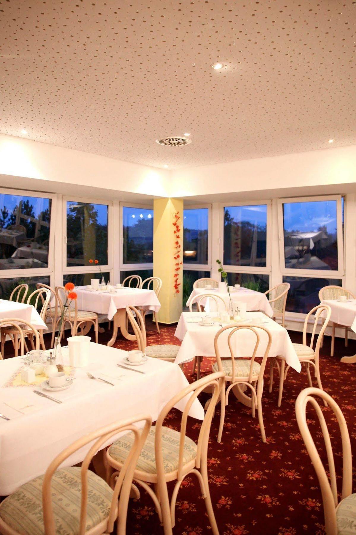 Sonnenhotel Feldberg Am See Mit Schwimmbad, Sauna Und Dampfbad Feldberger Seenlandschaft Екстериор снимка