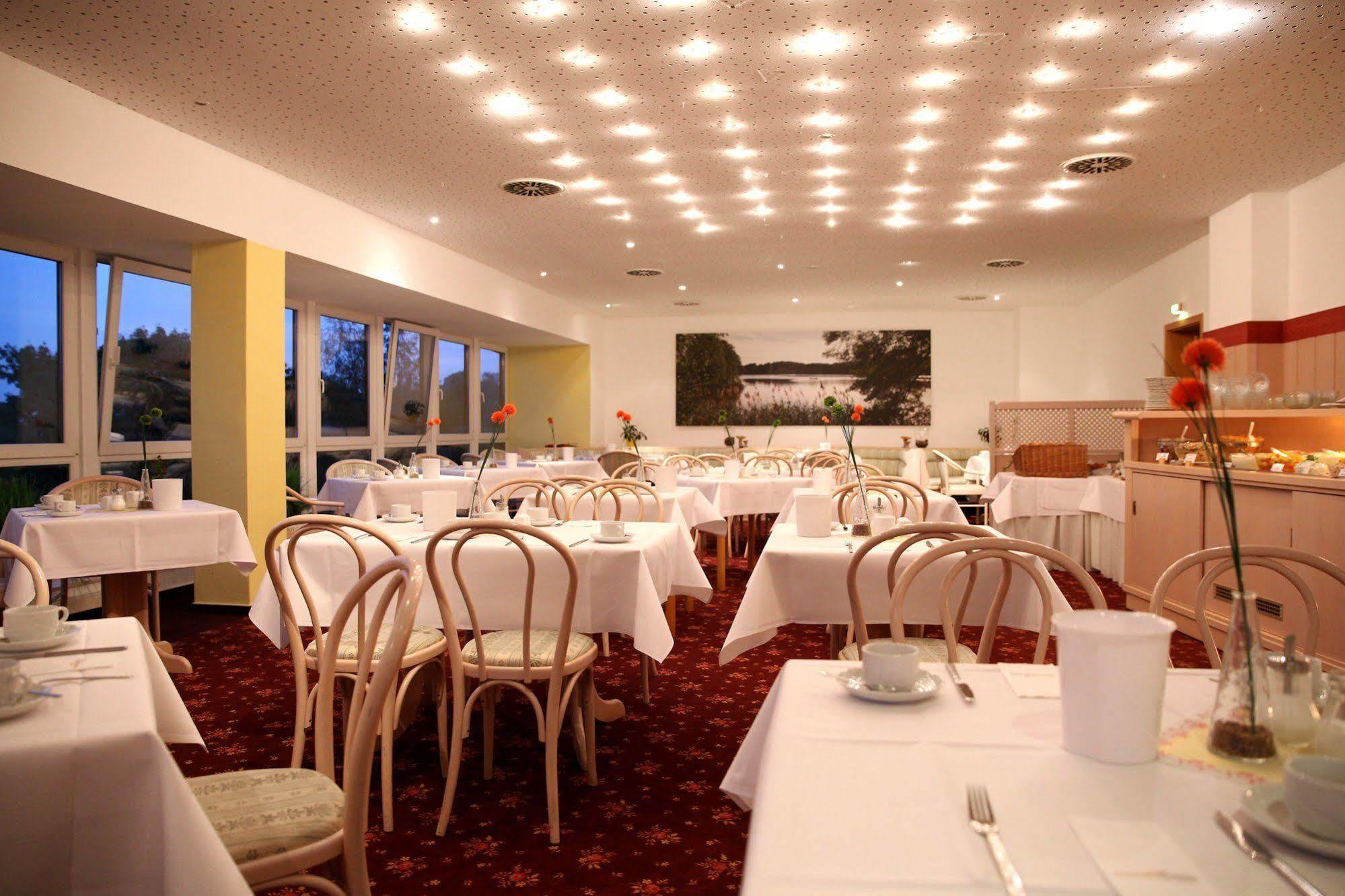 Sonnenhotel Feldberg Am See Mit Schwimmbad, Sauna Und Dampfbad Feldberger Seenlandschaft Екстериор снимка