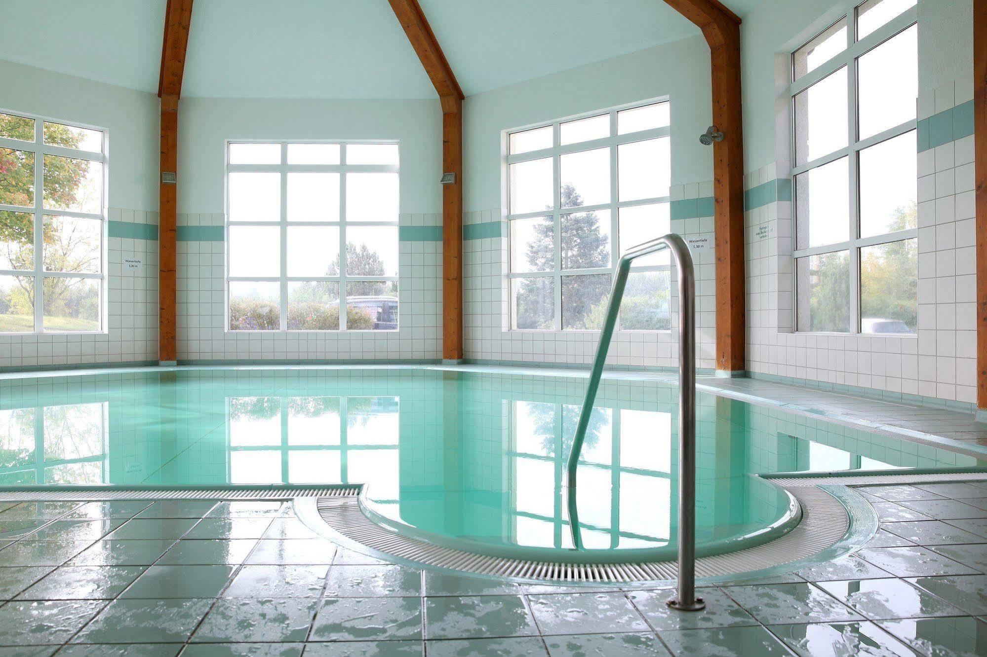 Sonnenhotel Feldberg Am See Mit Schwimmbad, Sauna Und Dampfbad Feldberger Seenlandschaft Екстериор снимка